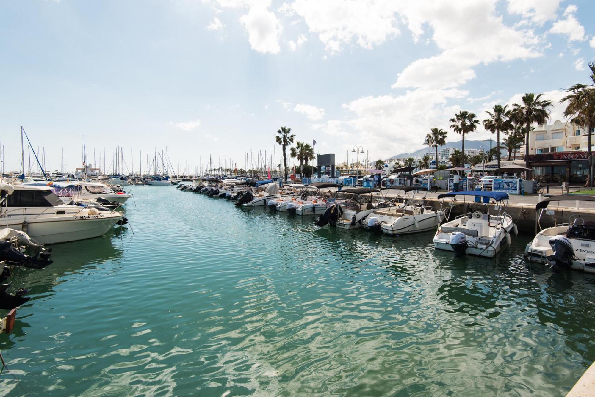 Apartmento En La Pequena Venecia, Puerto Marina Бенальмадена Экстерьер фото