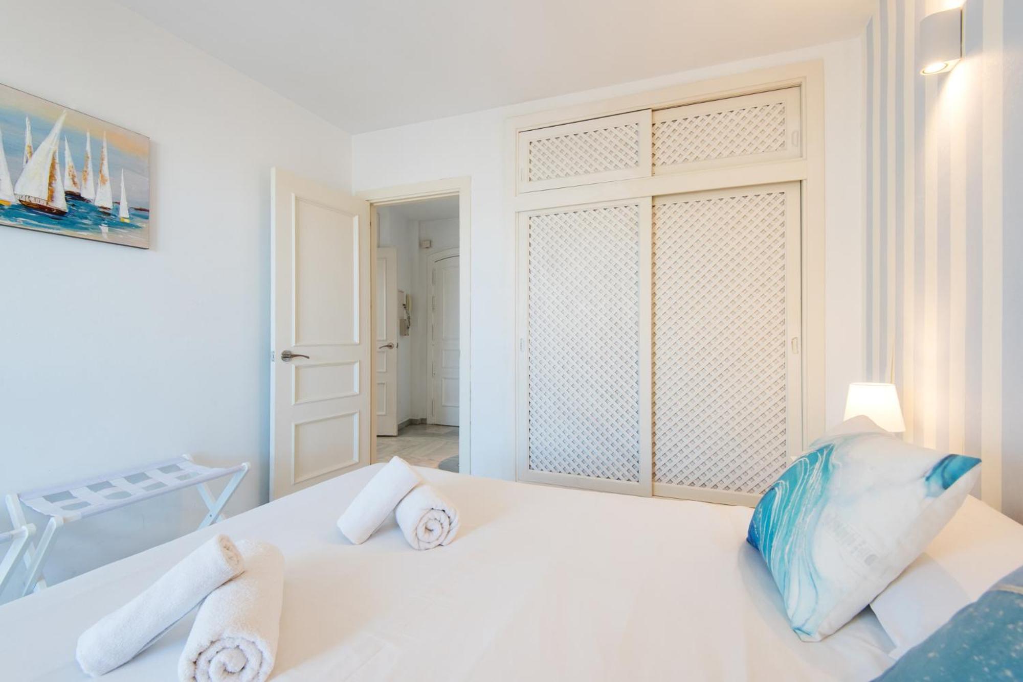 Apartmento En La Pequena Venecia, Puerto Marina Бенальмадена Экстерьер фото